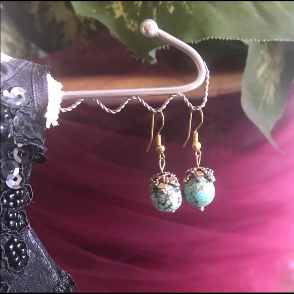 Turquoise Necklace & Earrings Set - Picture 3 of 6